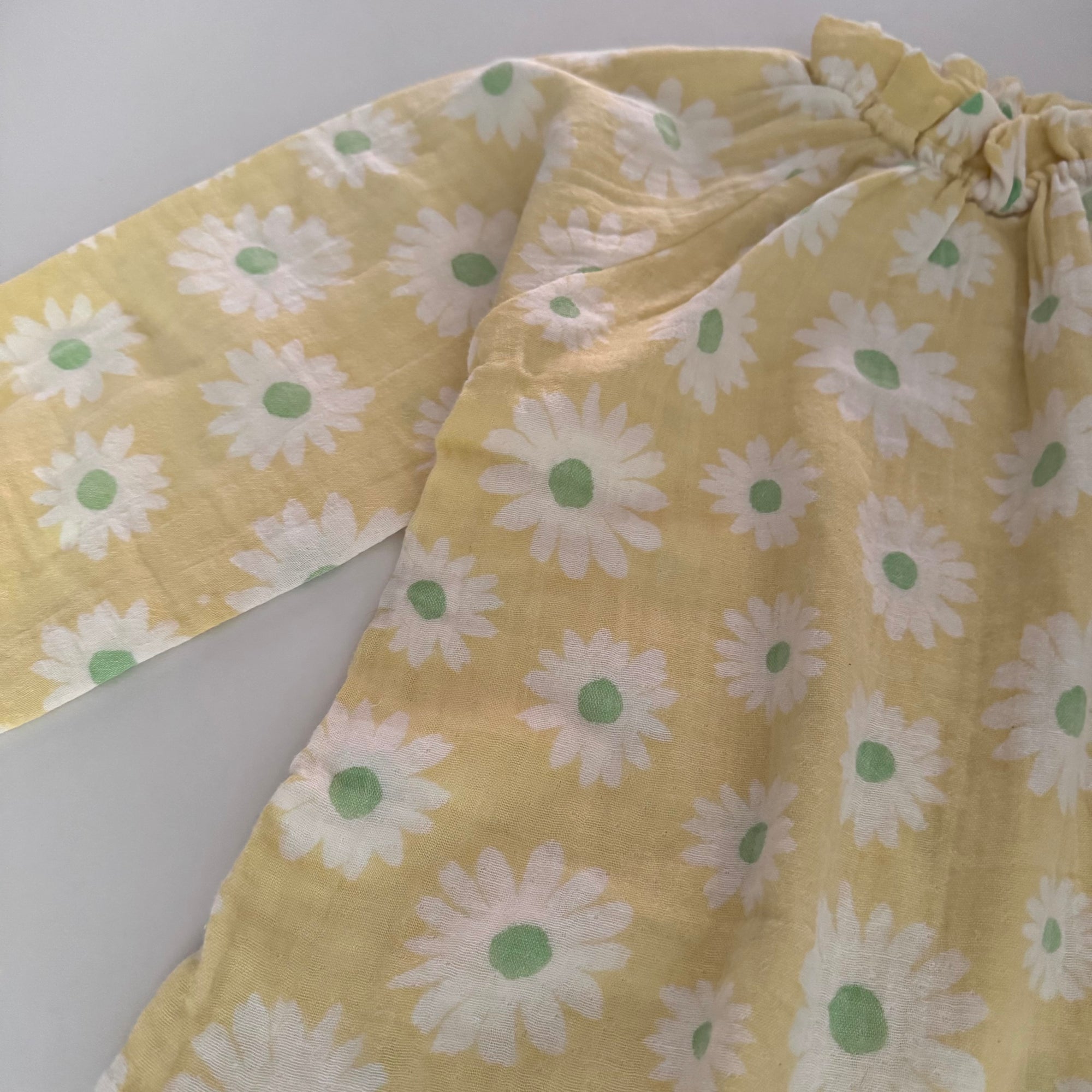 Ava Muslin Blouse – Airy, playful & timelessly beautiful