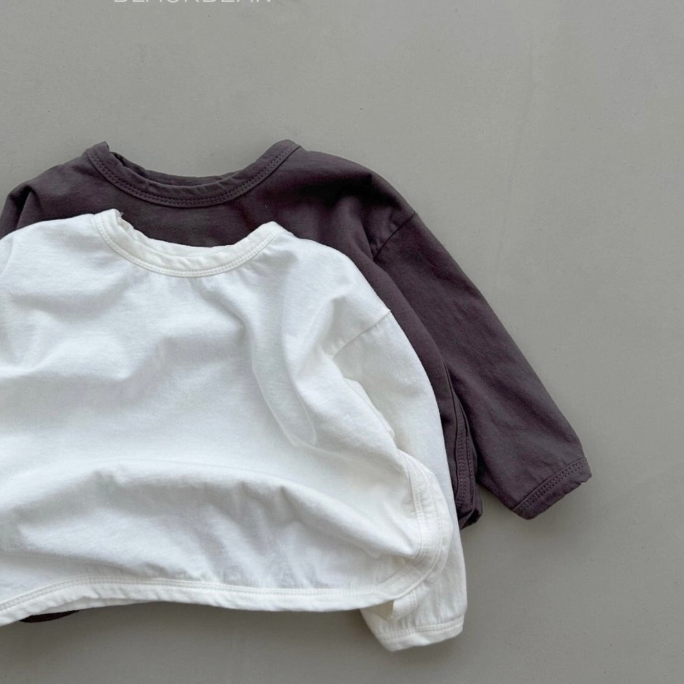 Ivory und schwarzes Longsleeve