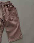 Brownie Line Pants – Weite Hose mit feinen Streifen
