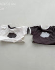 Cloudy Baby Tee – Weiches Print-Shirt für kleine Wolkenfans