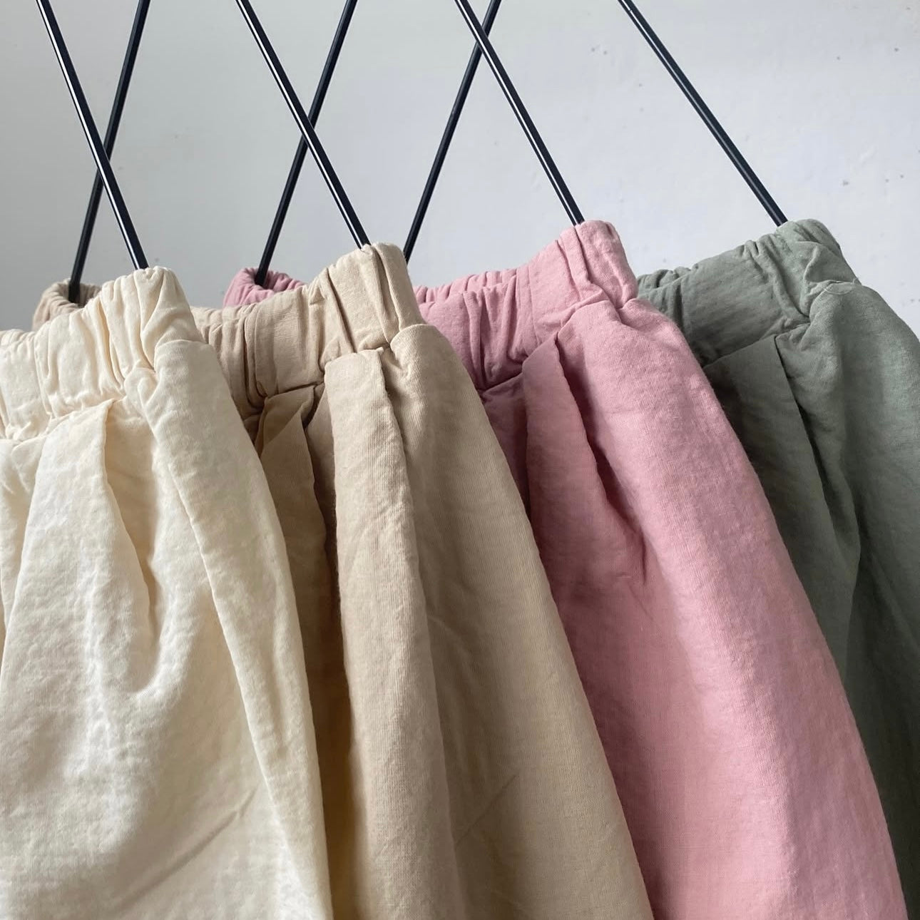 Color Finger Pants – Lässig & Vielseitig