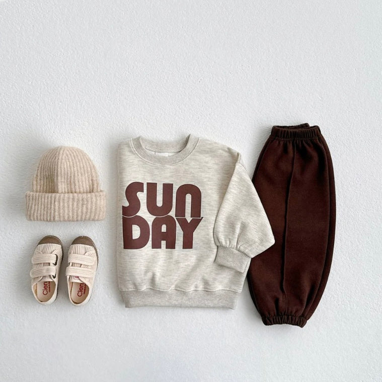 Sun Day Sweatshirt – Lässiger Print für entspannte Tage