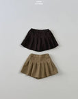 Little Foxx – Pleated Skirt Pants