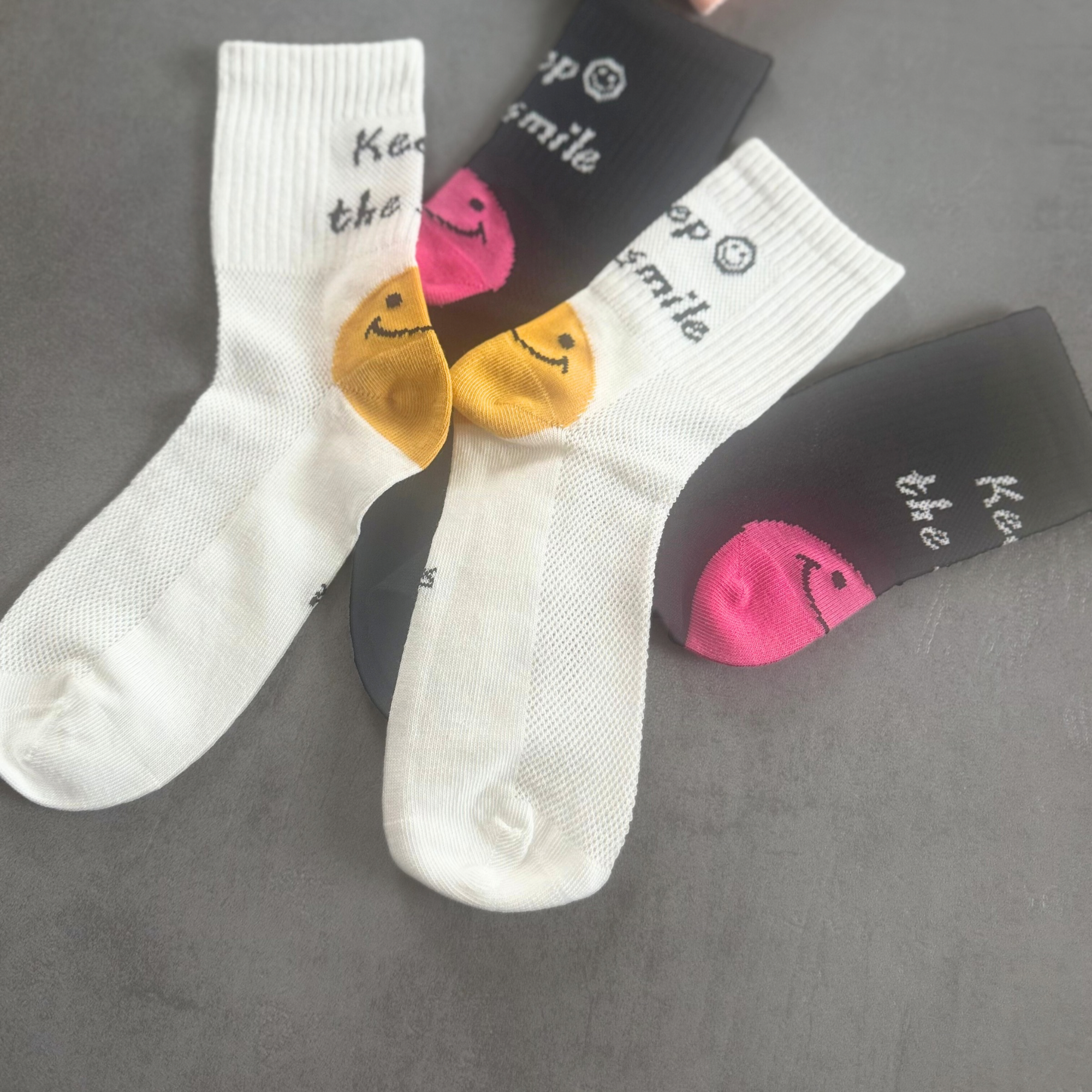 Keep the Smile Socks – Good mood from head to toe