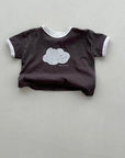 Cloudy Baby Tee – Weiches Print-Shirt für kleine Wolkenfans