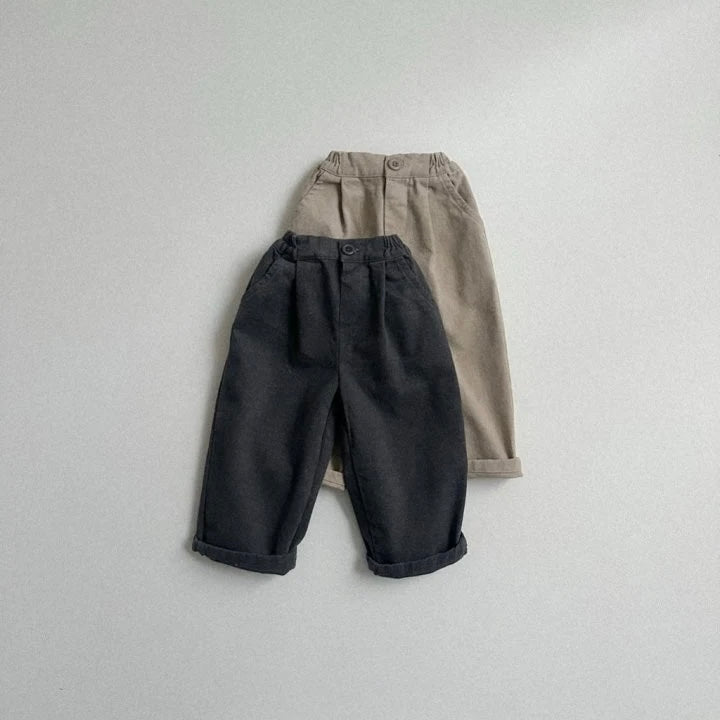 Minimal Tuck Pants