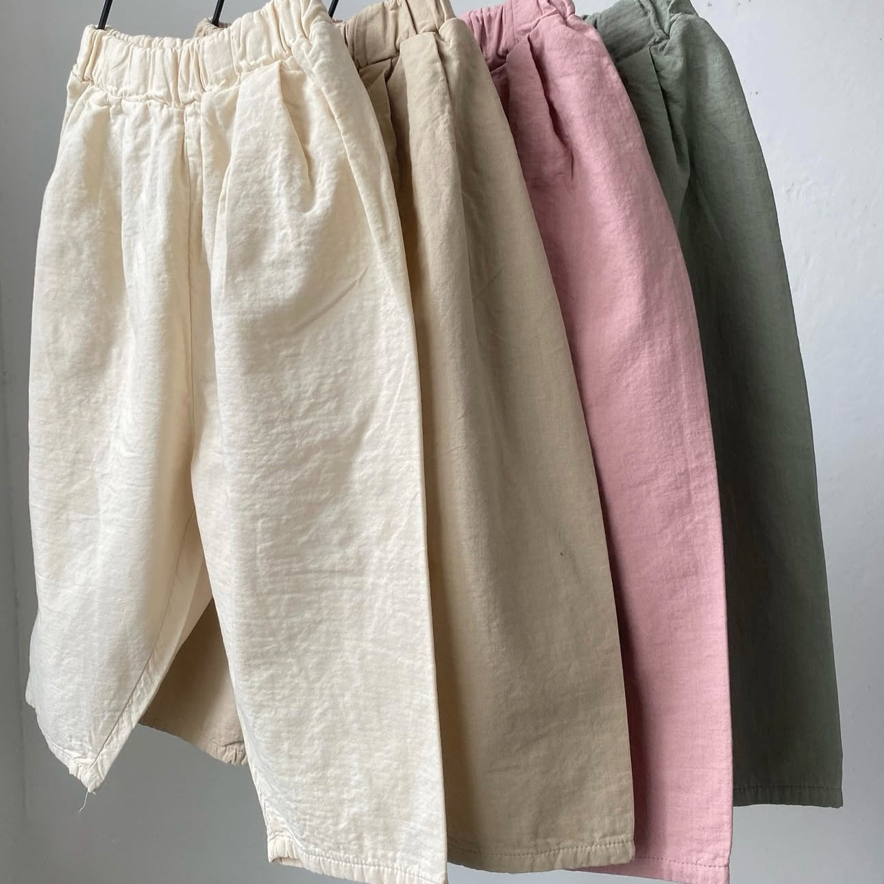 Color Finger Pants – Lässig & Vielseitig