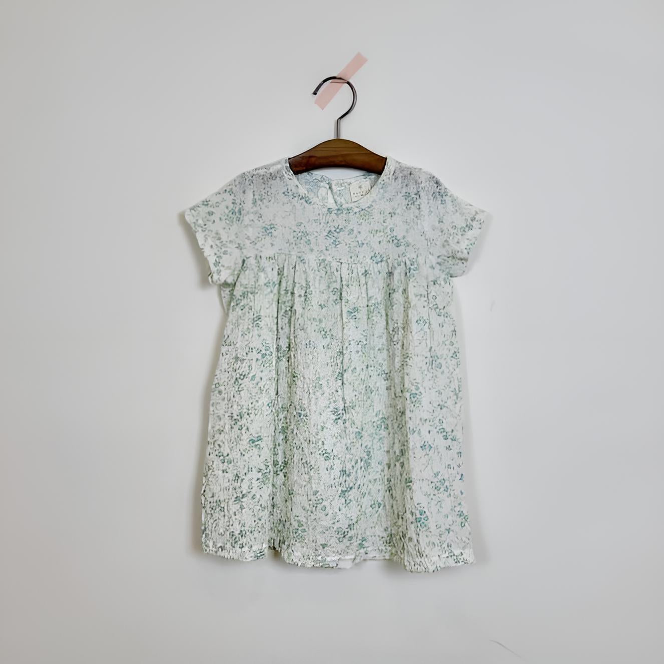 Wildflower Dress – Locker fallendes Kleid mit Blumendruck