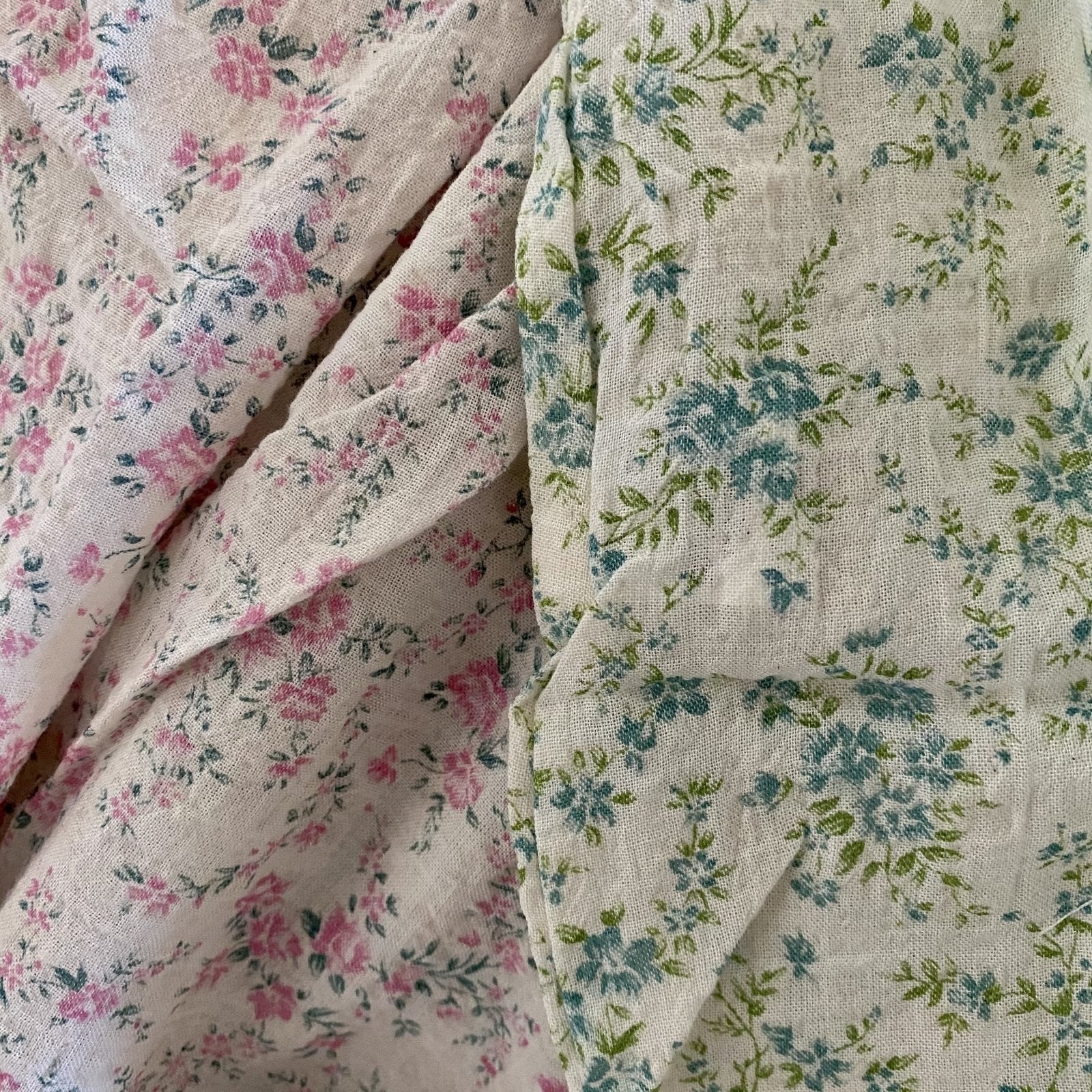 Wildflower Dress – Locker fallendes Kleid mit Blumendruck