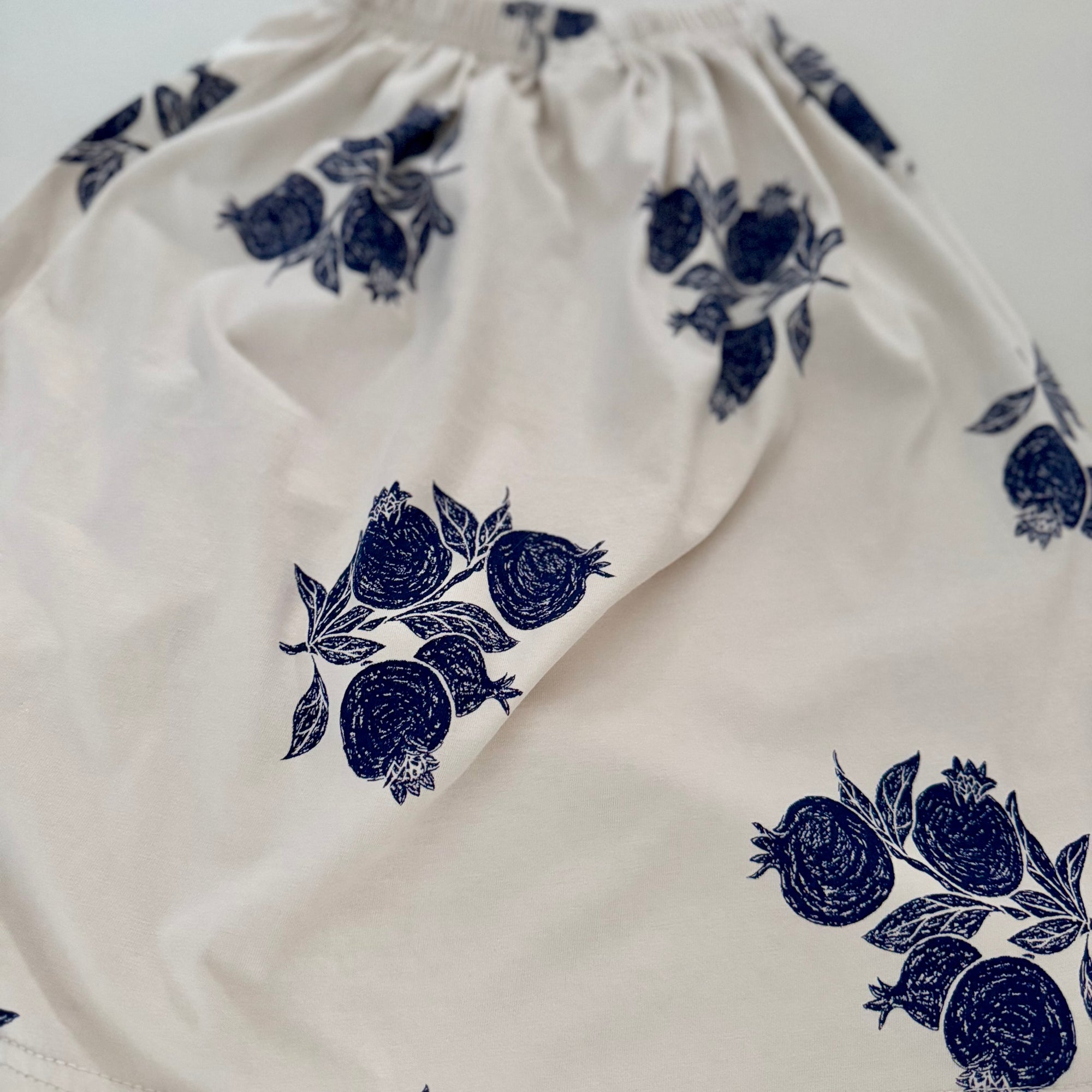 Pomegranate Skirt – Luftiger Sommerrock mit floralem Print