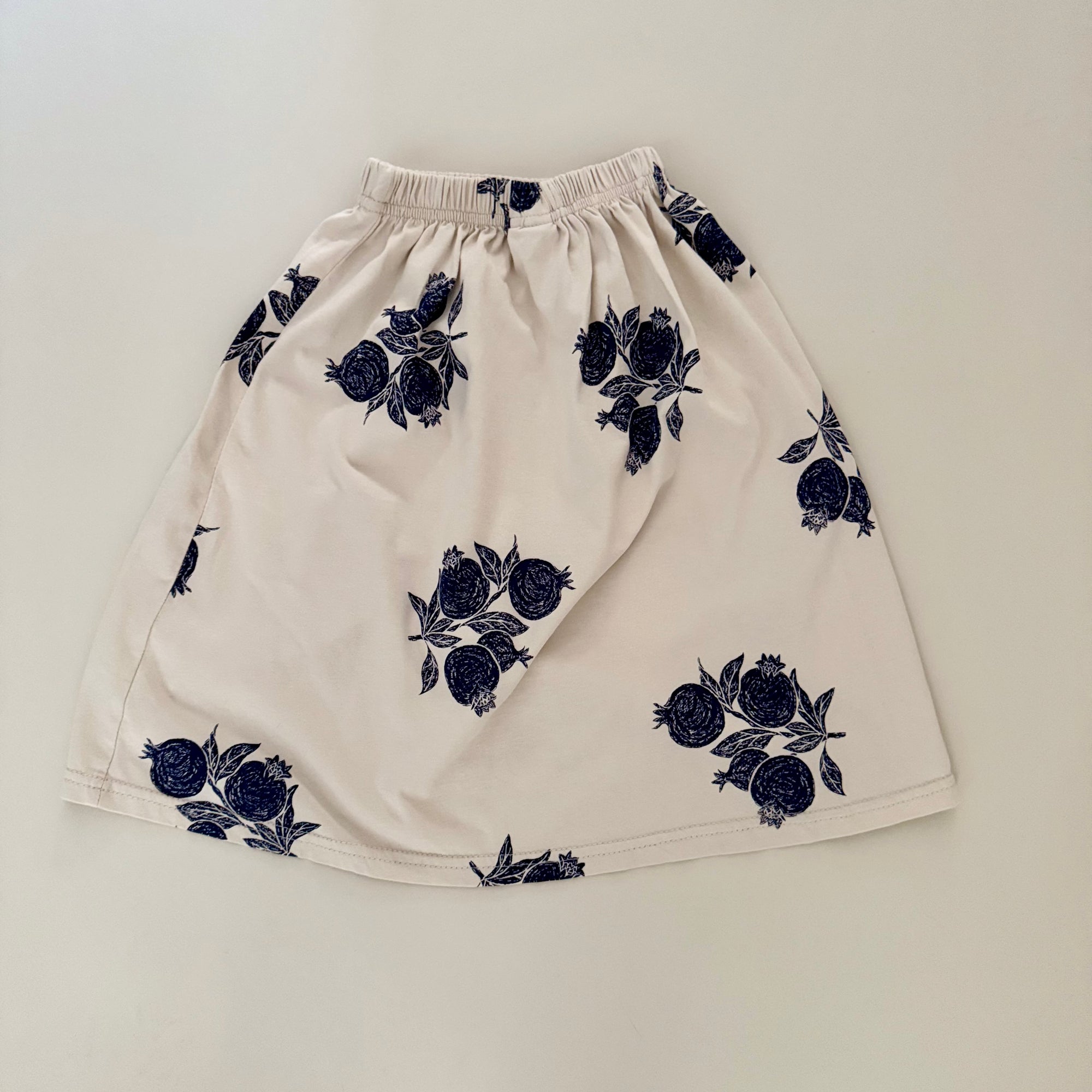 Pomegranate Skirt – Luftiger Sommerrock mit floralem Print