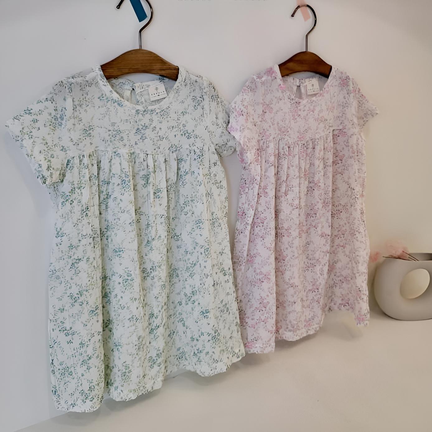 Wildflower Dress – Locker fallendes Kleid mit Blumendruck