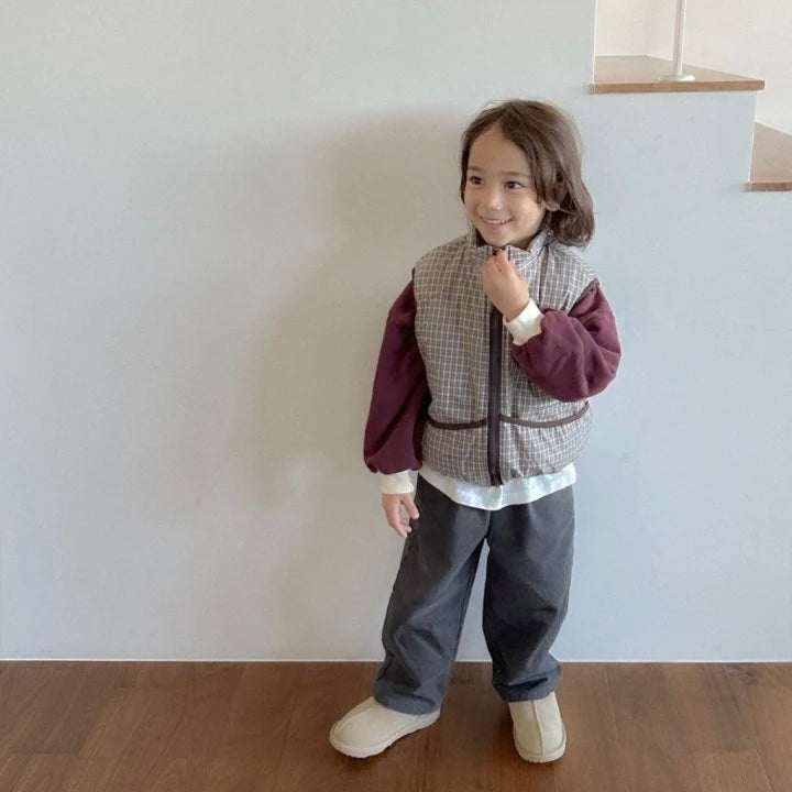 Minimal Tuck Pants