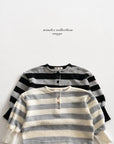 Pretzel Tee