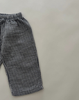 Relaxed Stripe Pants – Locker geschnittene Hose im Streifenmuster