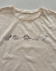 Jurassic Outline Tee – Oversized Shirt mit Dino-Print