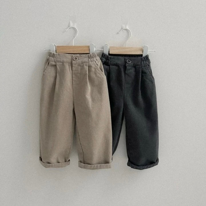 Minimal Tuck Pants