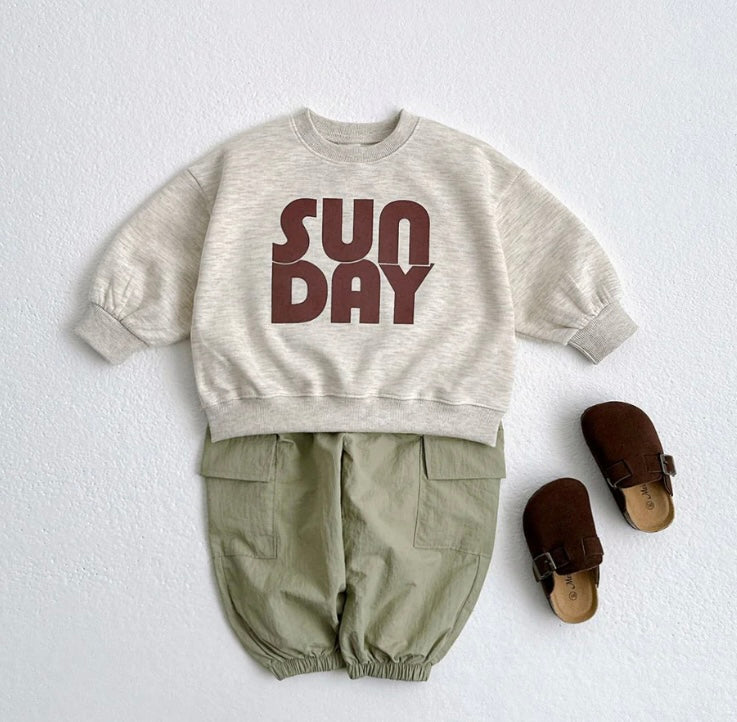 Sun Day Sweatshirt – Lässiger Print für entspannte Tage