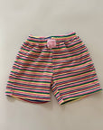 Rainbow Stripes Shorts – Sommerstreifen für sonnige Tage