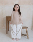 Buttoned Longsleeve – Lässiger Look mit Knopfdetails