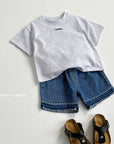 Lettering Embroidery Point Tee