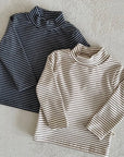 Line Mock Neck Tee