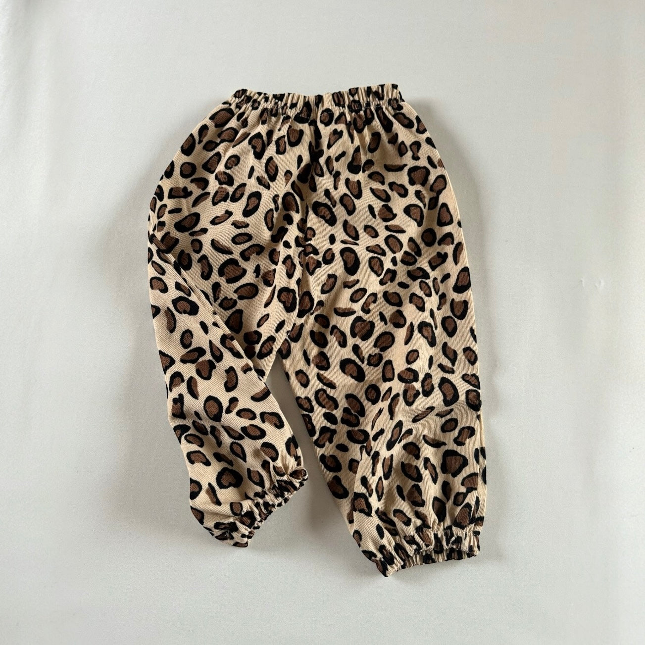 Wild Leopard Pants – Lässige Hose mit Gummibund