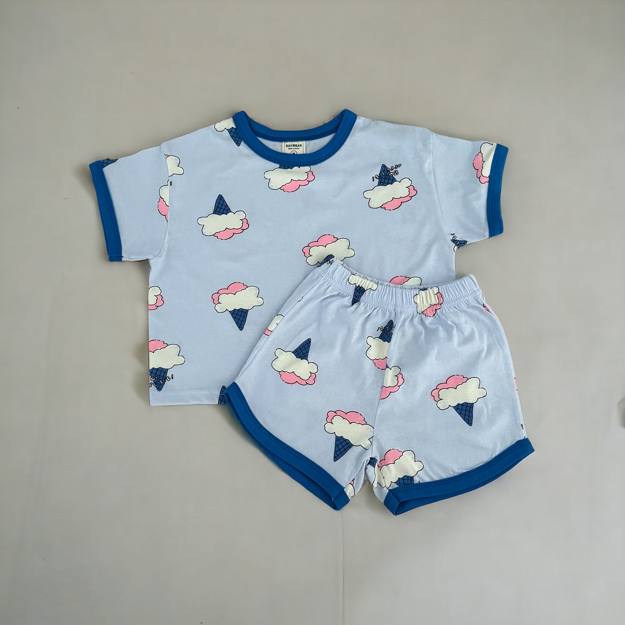 Ice Cream Club Set – T-Shirt & Shorts mit Allover-Print