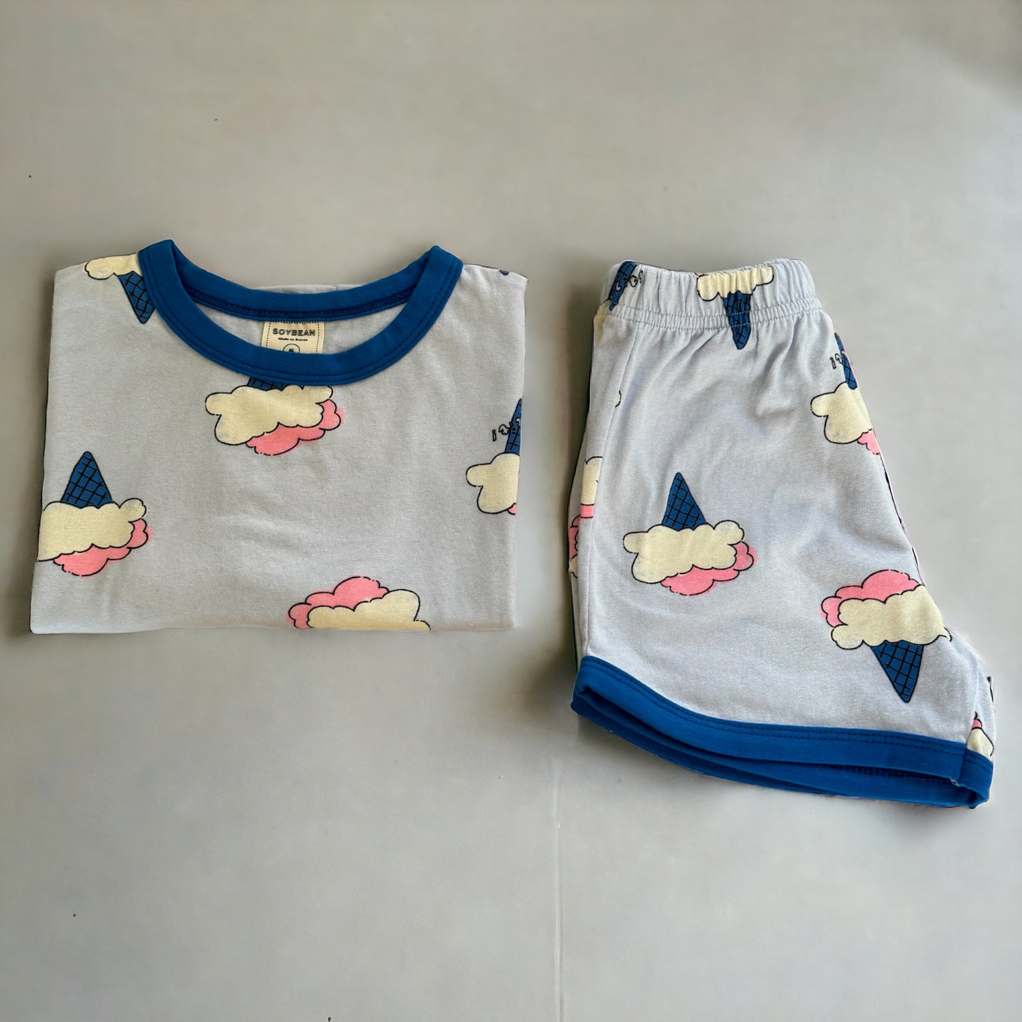 Ice Cream Club Set – T-Shirt & Shorts mit Allover-Print