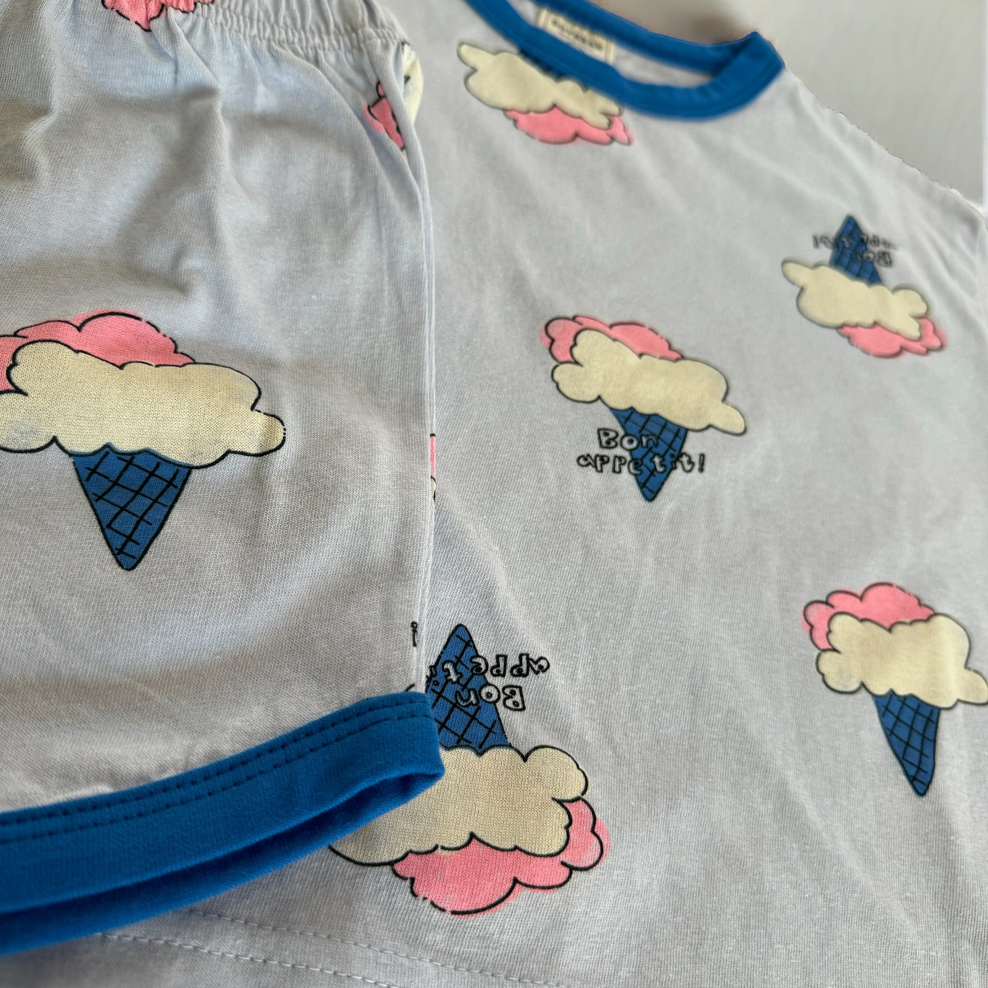 Ice Cream Club Set – T-Shirt & Shorts mit Allover-Print