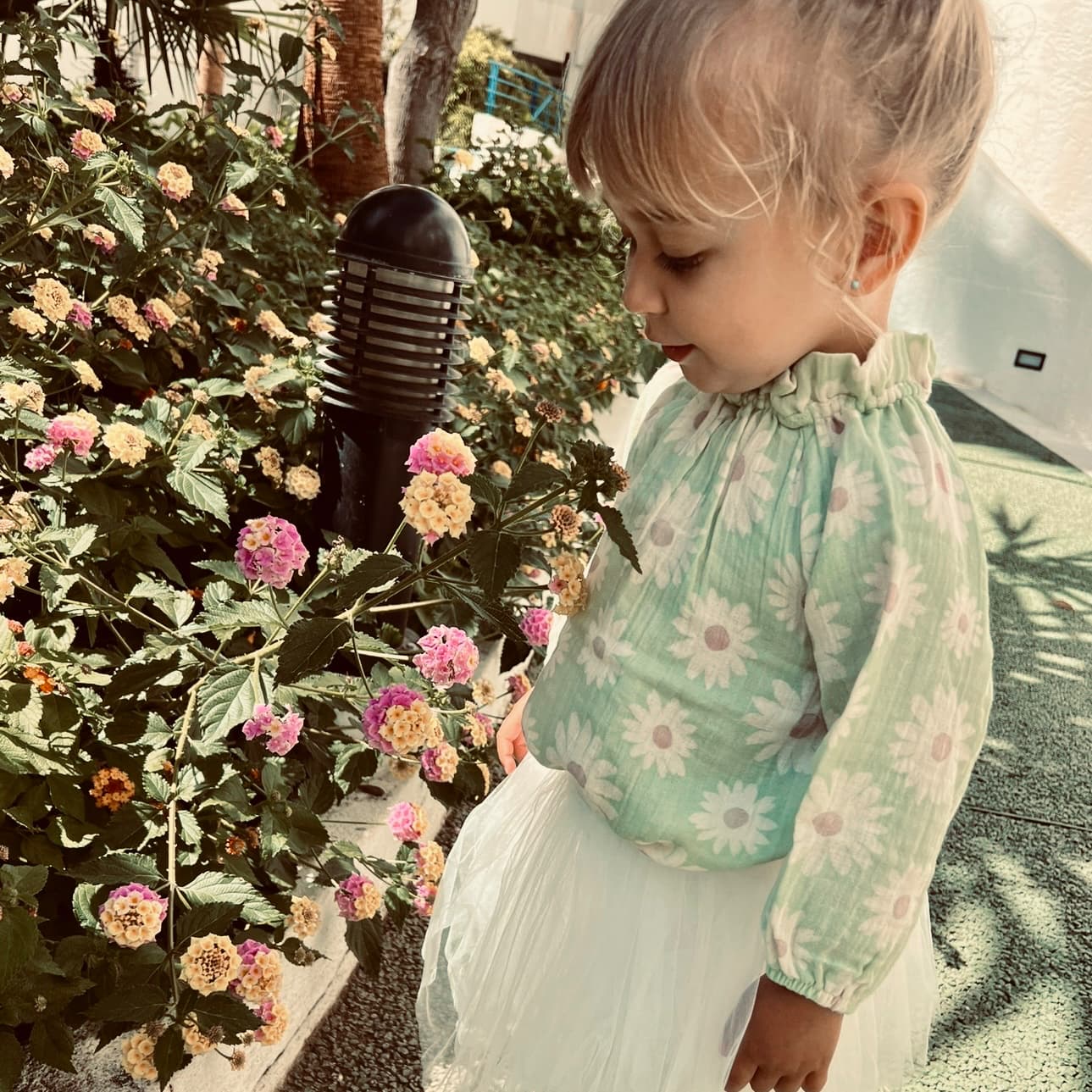 Ava Muslin Blouse – Airy, playful & timelessly beautiful