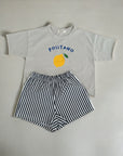 Seaside Stripe Shorts – Gestreifte Unisex-Shorts mit maritimem Flair