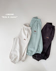 Little Foxx – Easy Label Jogger Pants
