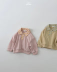 Little Foxx – Floral Collar Sweatshirt