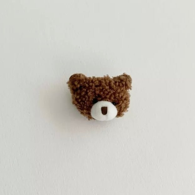 Bear & Rabbit Pin – Niedliches Detail für jeden Look – #product_subtitle# | #product_description_first_paragraph#