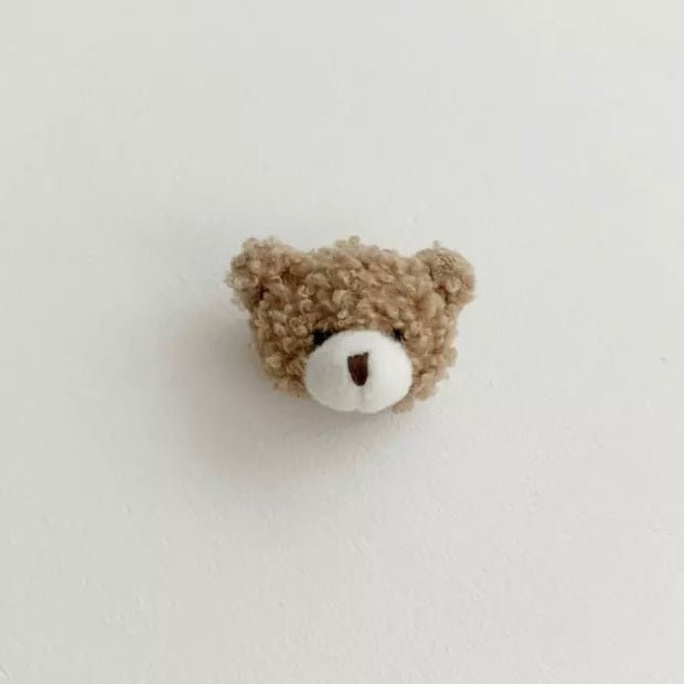Bear & Rabbit Pin – Niedliches Detail für jeden Look – #product_subtitle# | #product_description_first_paragraph#