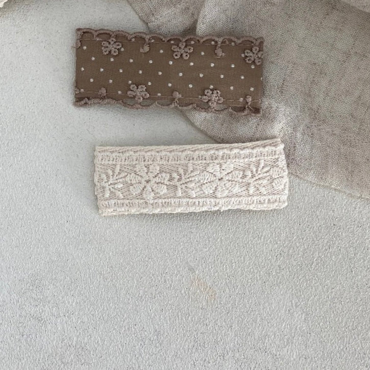 Dot Spangen Set find Stylish Fashion for Little People- at Little Foxx Concept Store