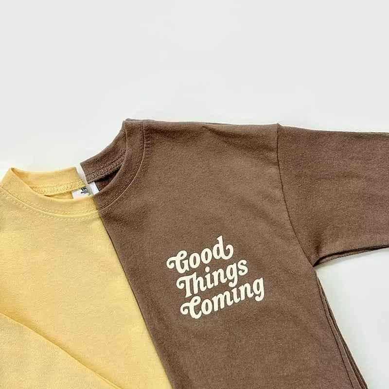 Good Things Tee – Lässiges Langarmshirt mit Statement - Print – #product_subtitle# | #product_description_first_paragraph#