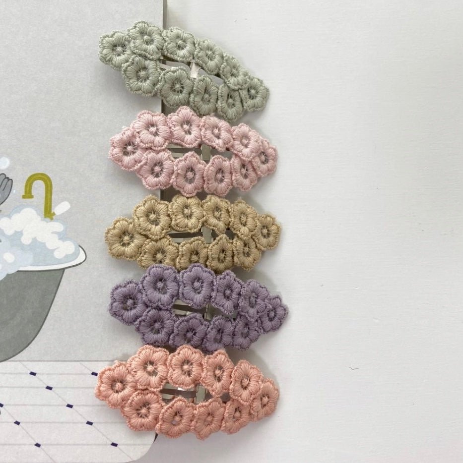 Knit Flower Spangen Set find Stylish Fashion for Little People- at Little Foxx Concept Store