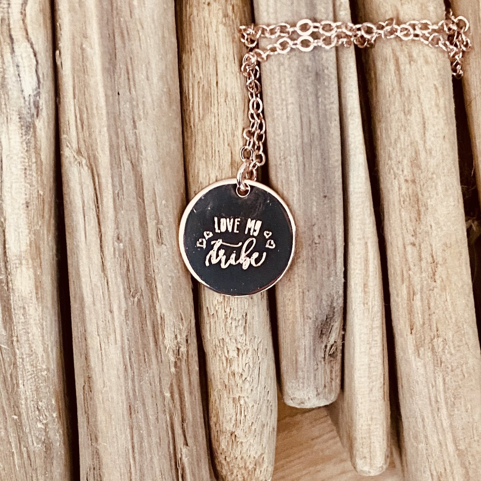 ‚Love my Tribe’ Plättchen Kette find Stylish Fashion for Little People- at Little Foxx Concept Store