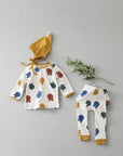 Mini Allover Print Easywear – Gemütliches Set mit Mütze für die Kleinsten –