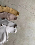 Cozy Bodysuit – Minimalistisch & Bequem –