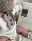 Baby mit Cotton Romer Bodysuit von Monbebe bei Little Foxx kaufen - mobil version