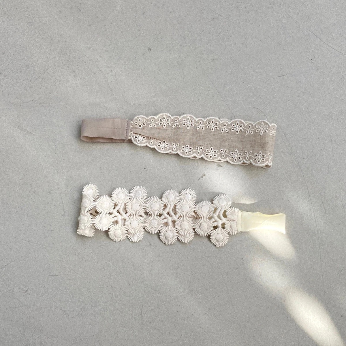 Mini Eyelet Haarband find Stylish Fashion for Little People- at Little Foxx Concept Store