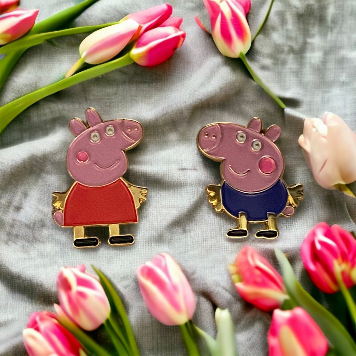 Peppa Pig Set Emaille Pin find Stylish Fashion for Little People- at Little Foxx Concept Store