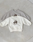Pop Bear Sweatshirt – Verspieltes Design mit coolem Bären - Print –