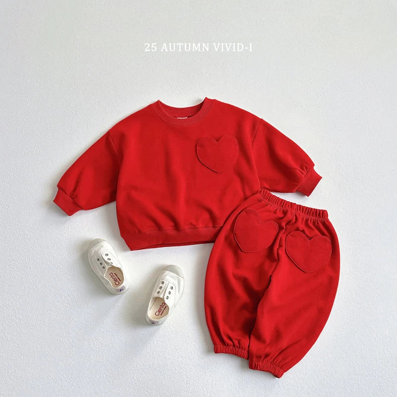 Heart Pocket Sweatshirt