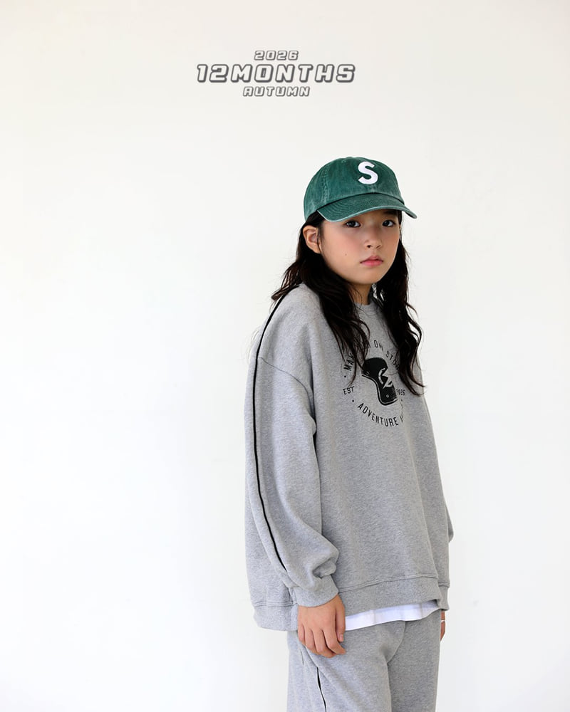 Little Foxx – Helmet Sweatshirt