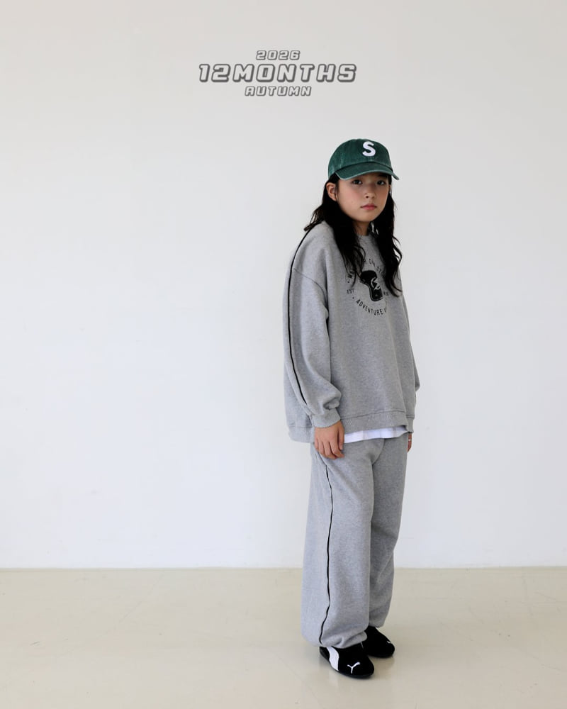 Little Foxx – Helmet Sweatshirt