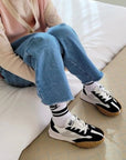 725 Sneakers